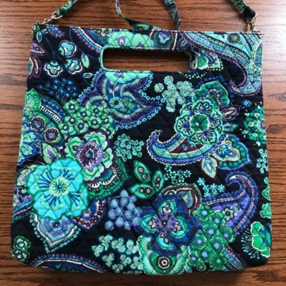 Blue Rhapsody *Retired* Holiday Tote